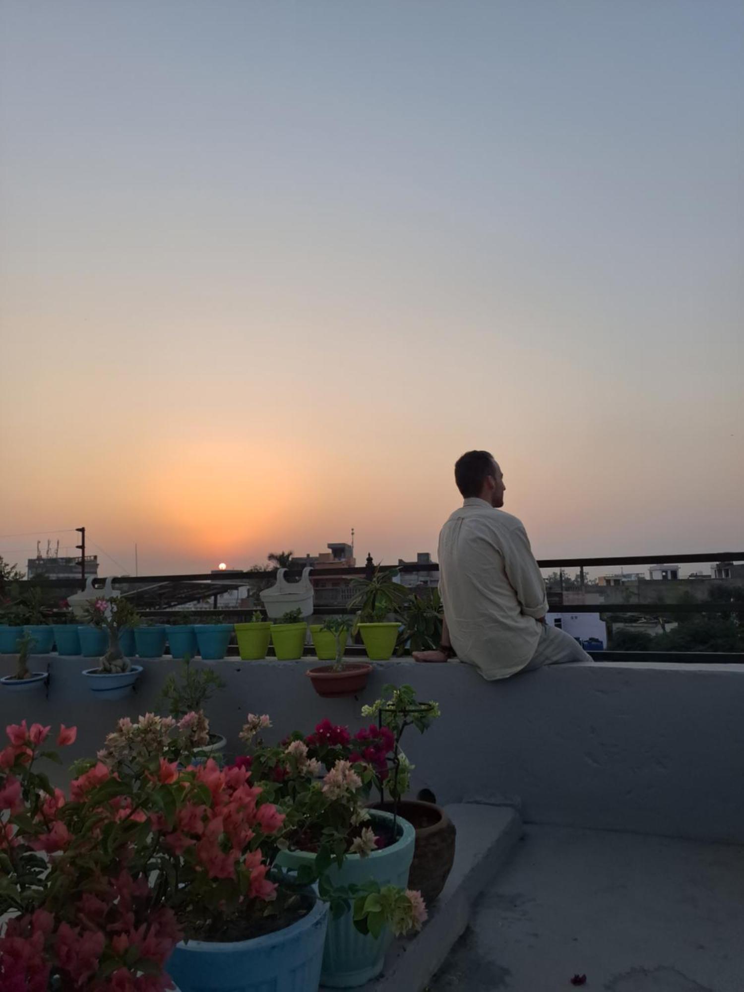 Iora Guest House Bharatpur Extérieur photo