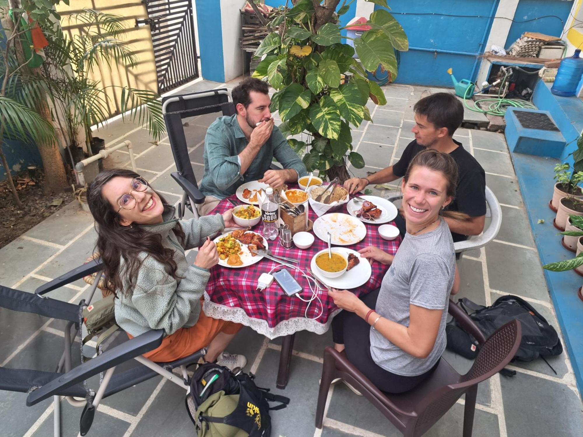 Iora Guest House Bharatpur Extérieur photo