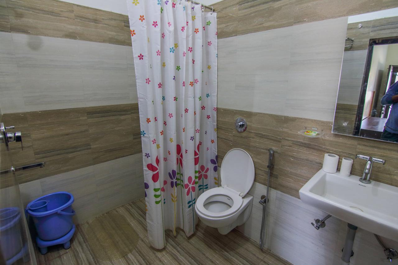 Iora Guest House Bharatpur Extérieur photo