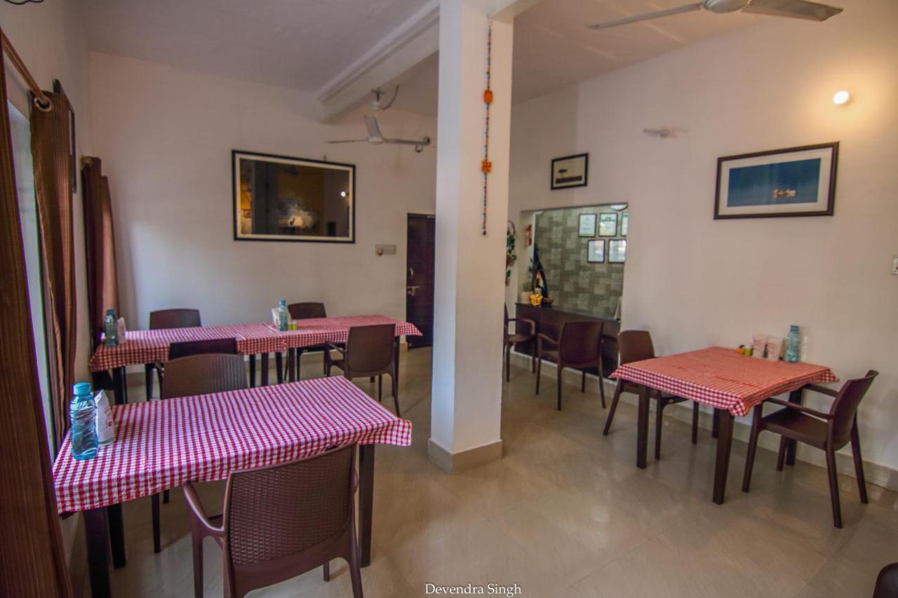 Iora Guest House Bharatpur Extérieur photo